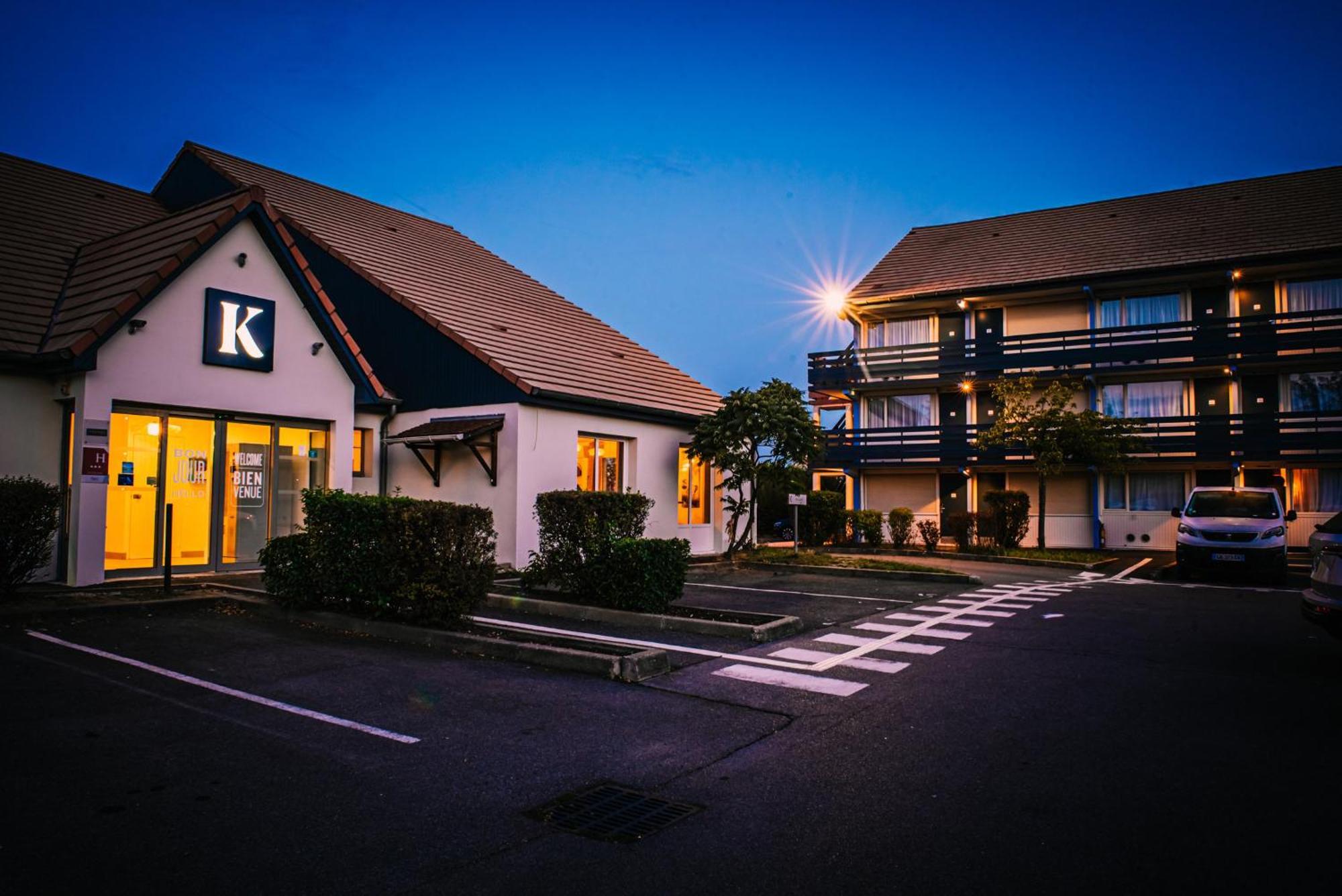 Kyriad Villeneuve Saint Georges - Hotel Renove Exterior photo